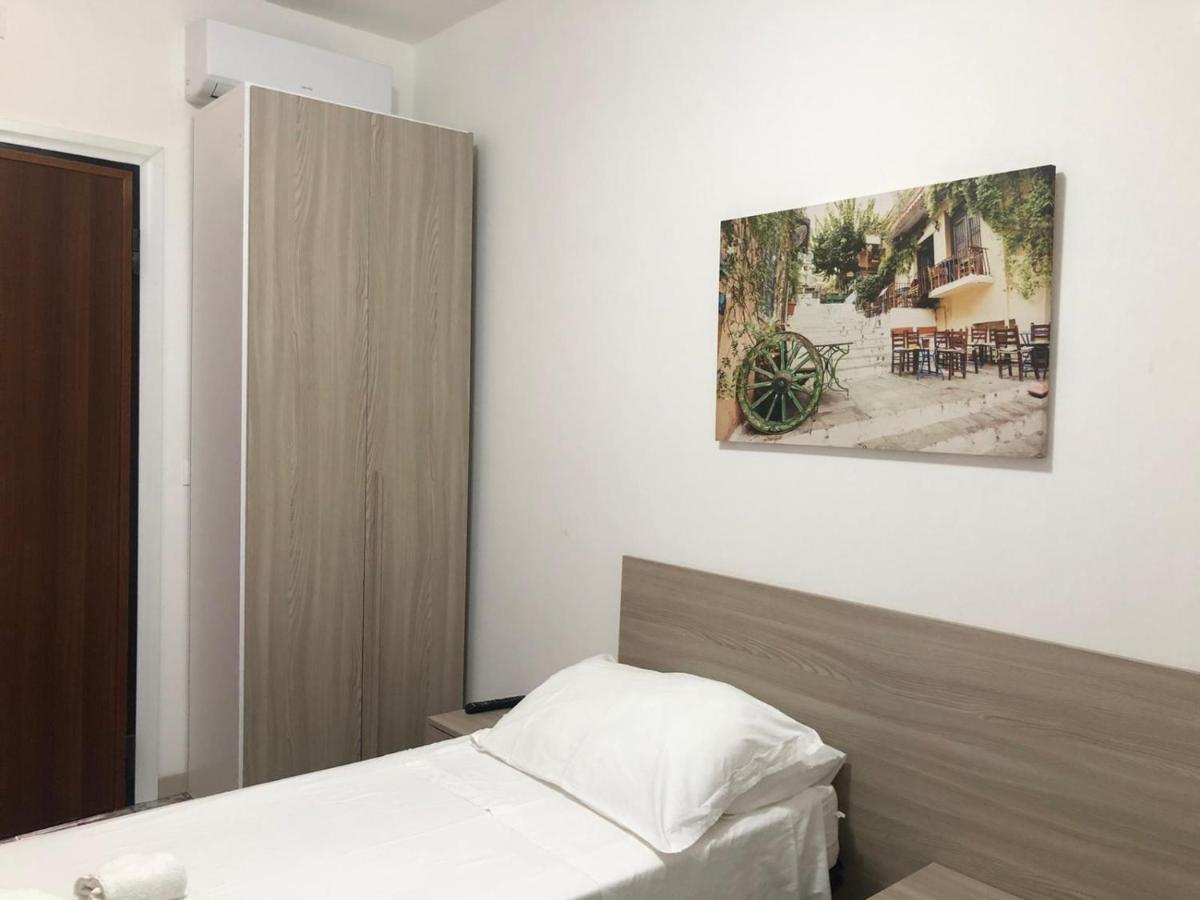 B&B Ornella Leverano Buitenkant foto