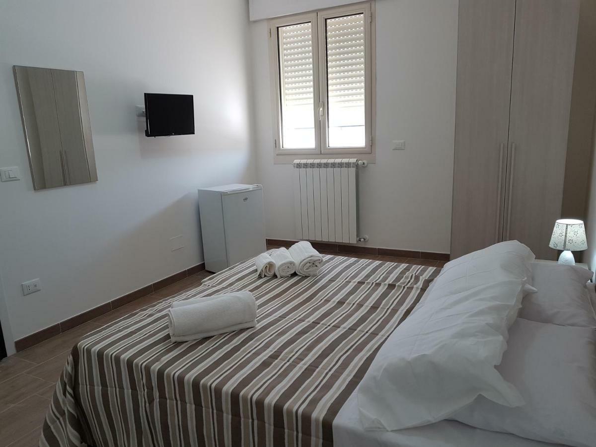 B&B Ornella Leverano Buitenkant foto